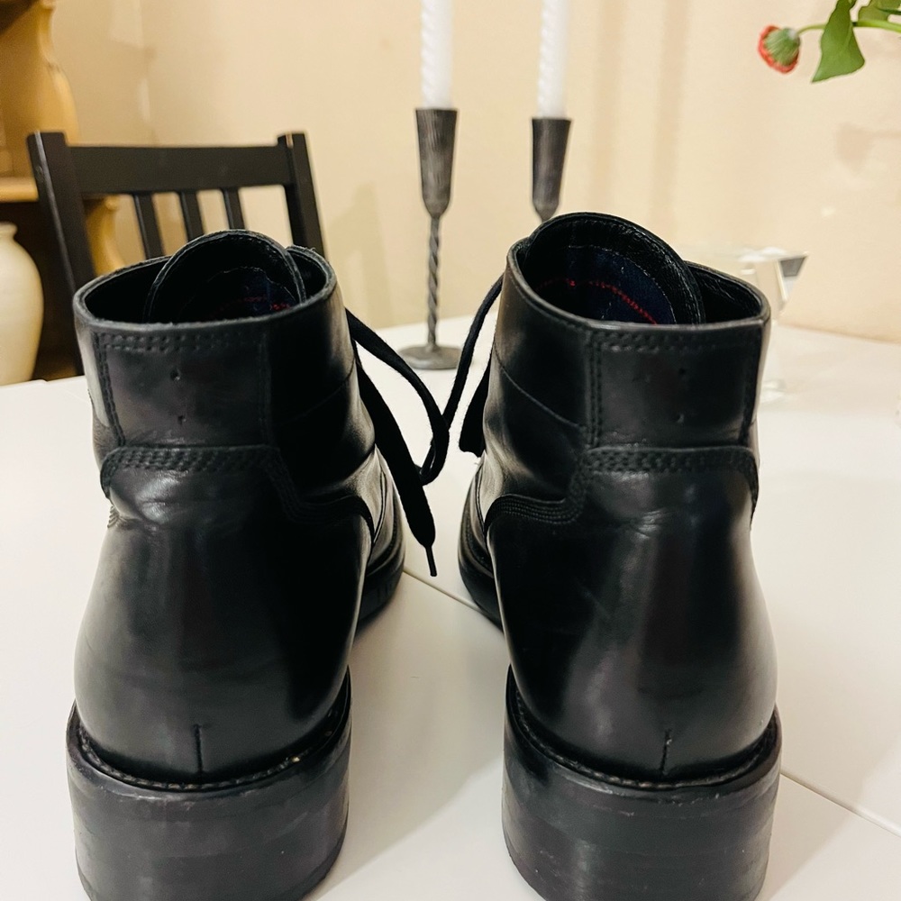 💯Authentic RARE Runway Featured Chanel Boots - Picture 3 of 5